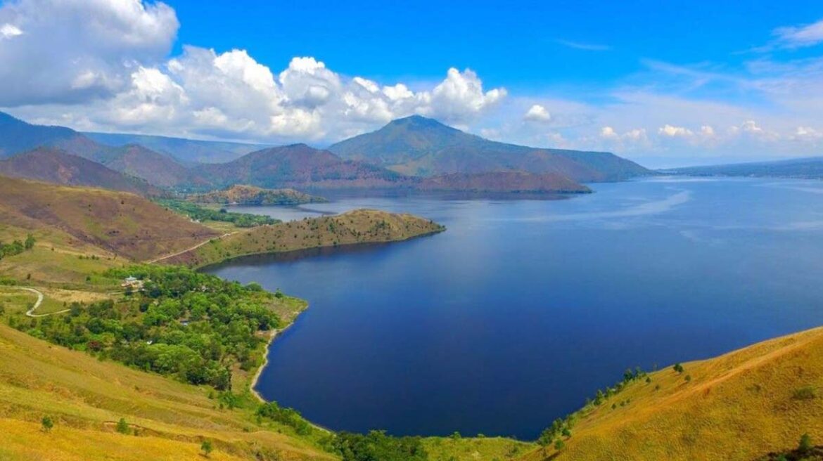 Misteri Tersembunyi dibalik Danau Toba
